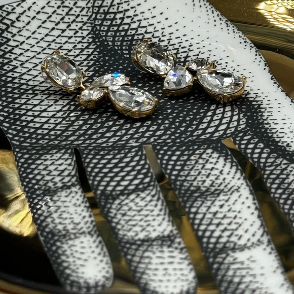 🆕 OSCAR DE LA RENTA 🧿 NWOT Candy Drop Earrings, Clear Crystal - Picture 16 of 17